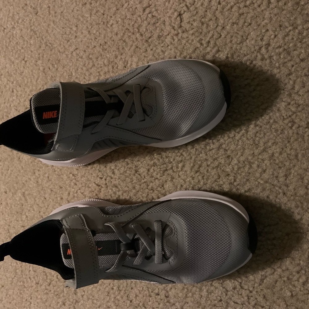 Boys Nike Size 3